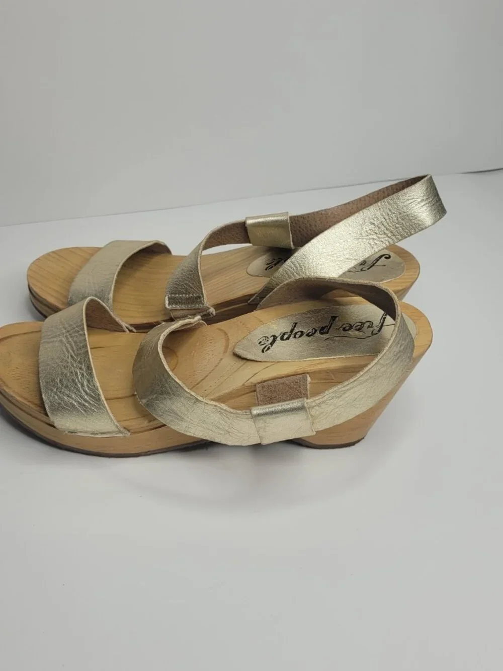 Free People Dune Beach Wedge Sandal Gold Wood Heel boho party going out size 39